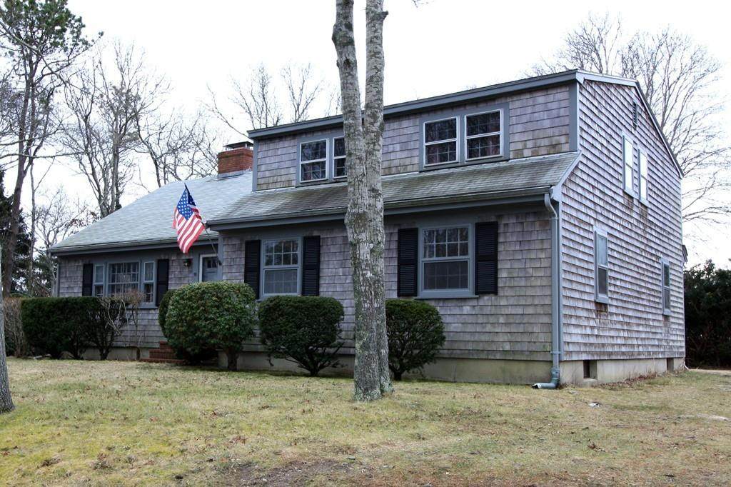 91 Elm St - Photo 1