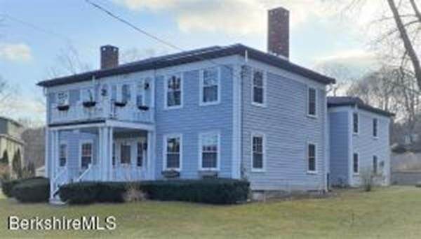 510 Walker St - Photo 1