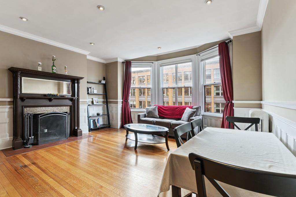 362-366 Commonwealth Ave - Photo 1