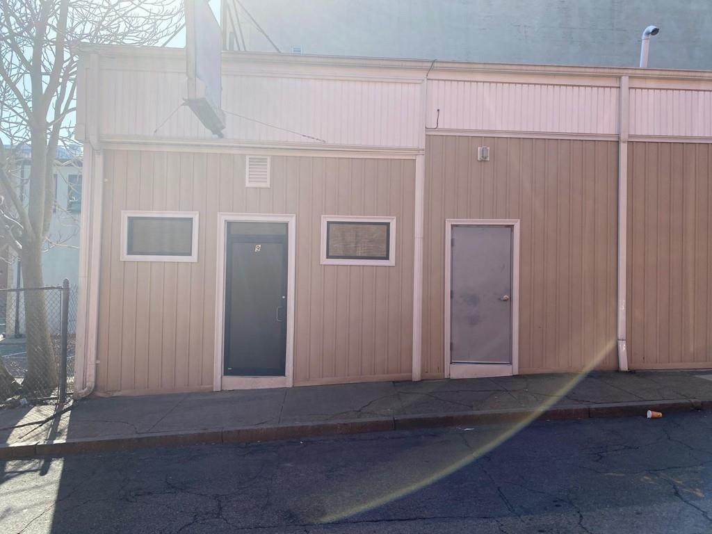 9 Franklin St - Photo 1