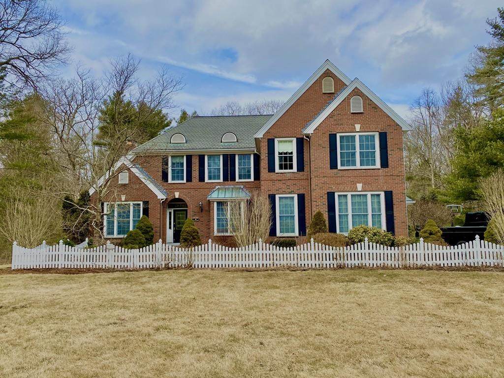 55 Ledgewood Dr - Photo 1