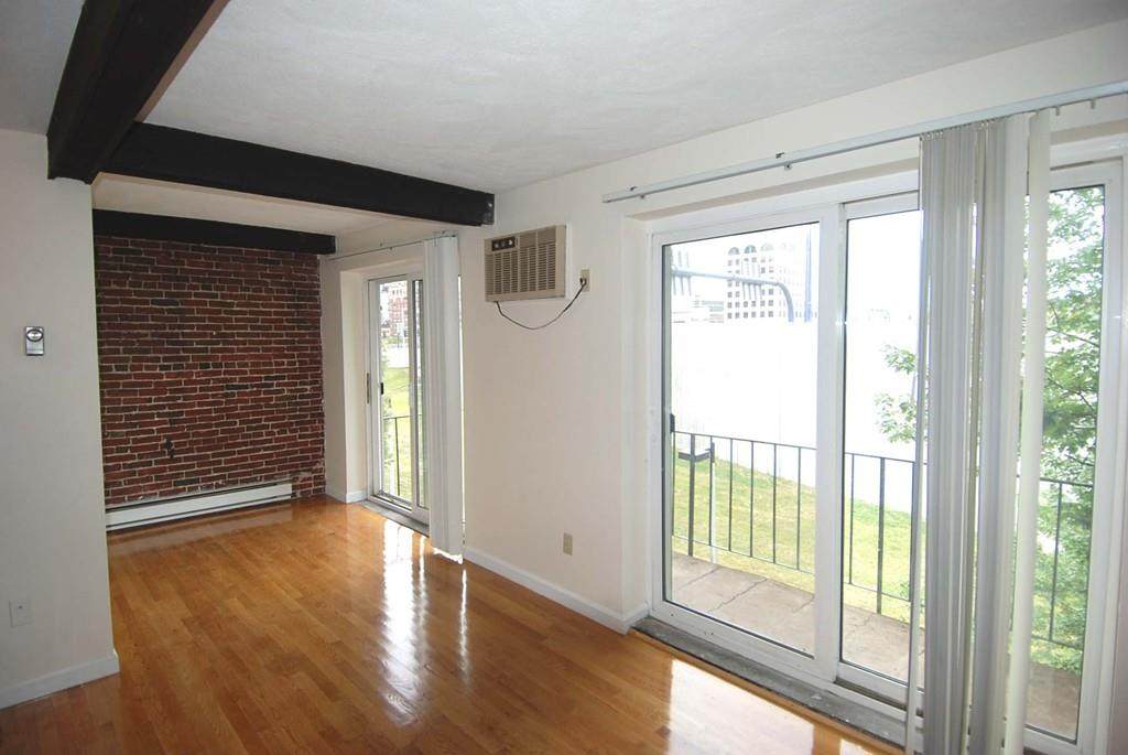 99 Hudson - Photo 1