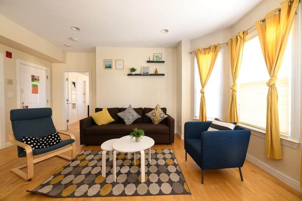250 Somerville - Photo 1
