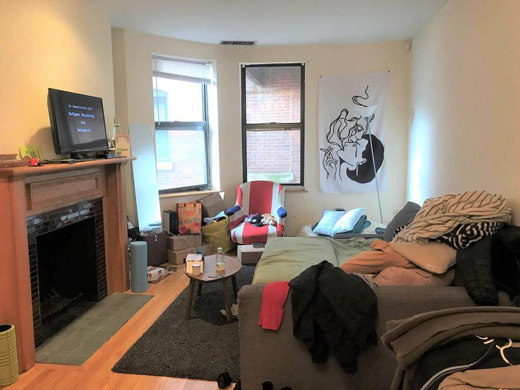 102 Gainsborough - Photo 1