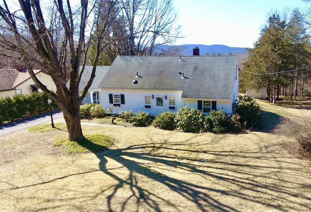 136 Woodbridge St - Photo 1