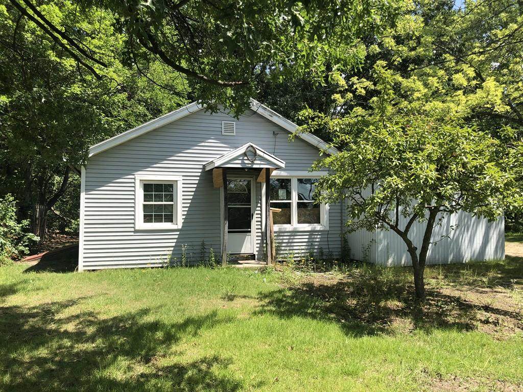 83 Brandon Ave - Photo 1