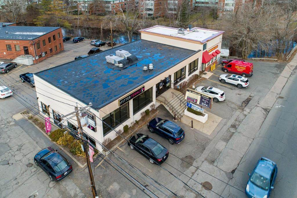 33 Highland Ave - Photo 1
