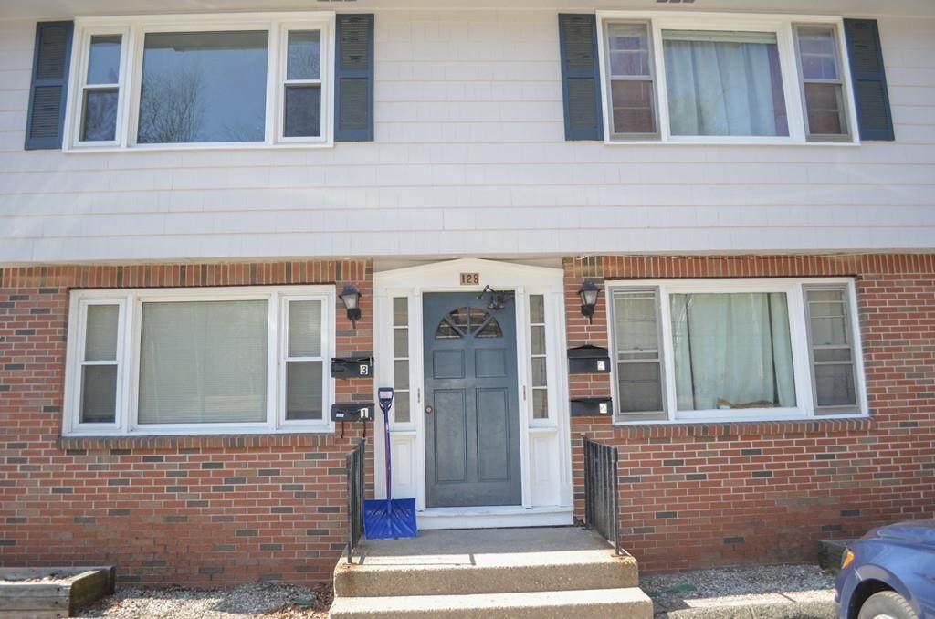 128 River St - Photo 1