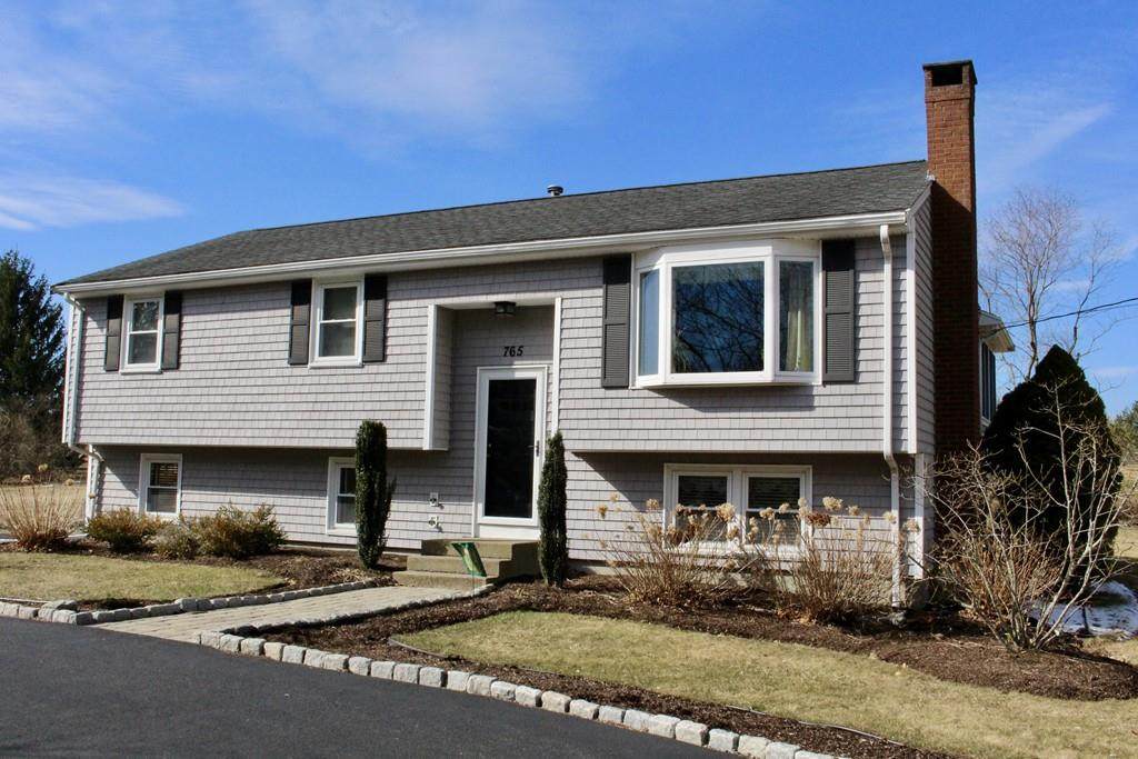 765 Vernon St - Photo 1