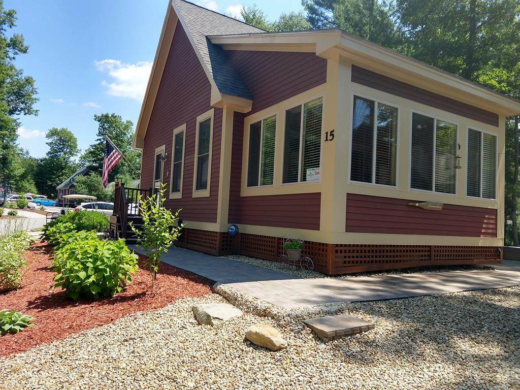 15 Whispering Pines Rd - Photo 1