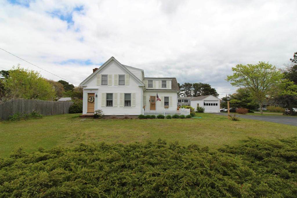 178 School St - Photo 1