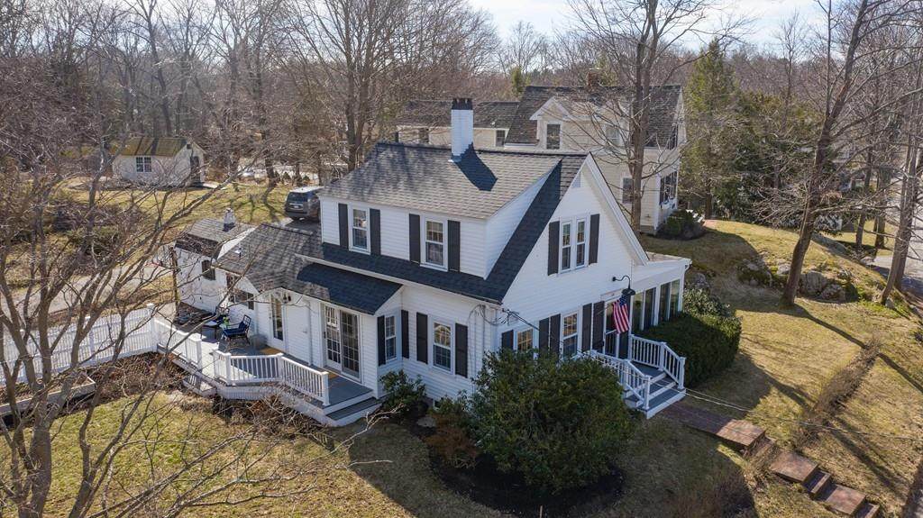 54 Elm St - Photo 1