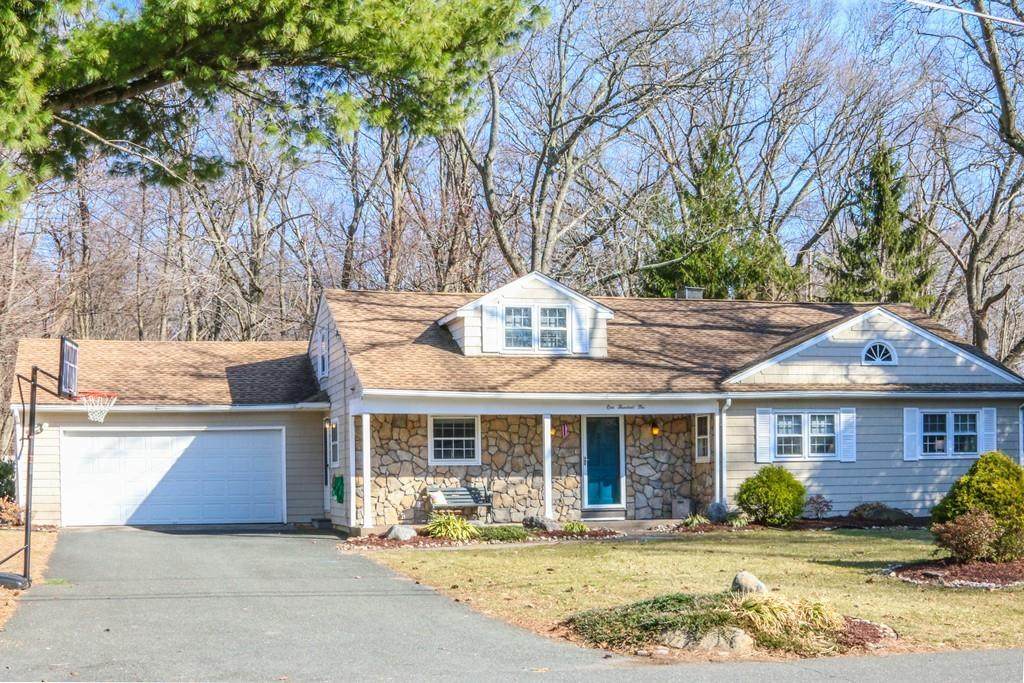 110 York Drive - Photo 1