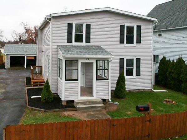 23 Frontenac St - Photo 1