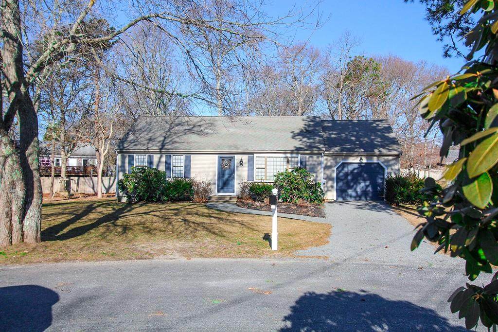 59 Lexington Dr - Photo 1