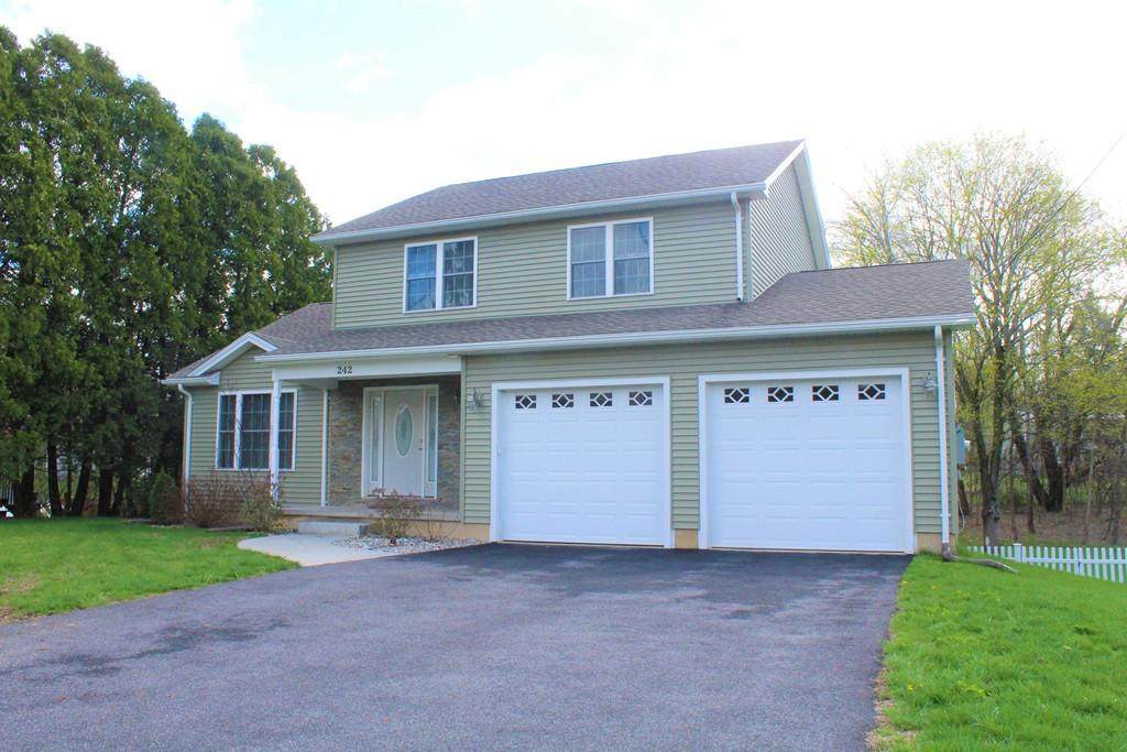 242 Kendall Street - Photo 1