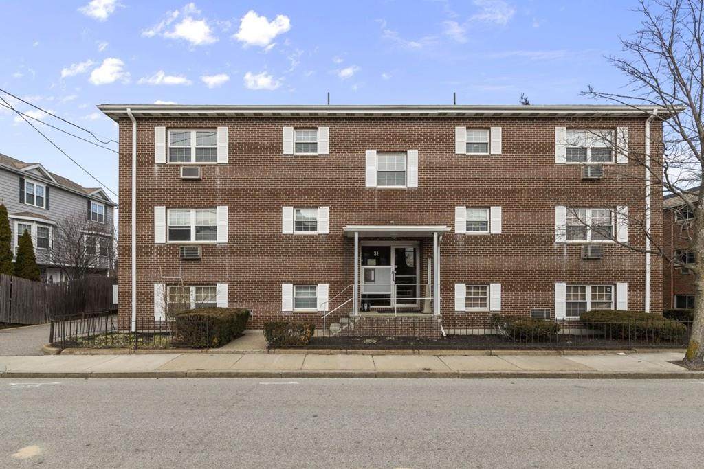31 Pond St - Photo 1