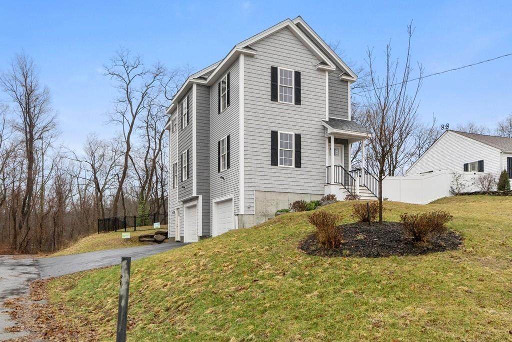 505 Salisbury St - Photo 1