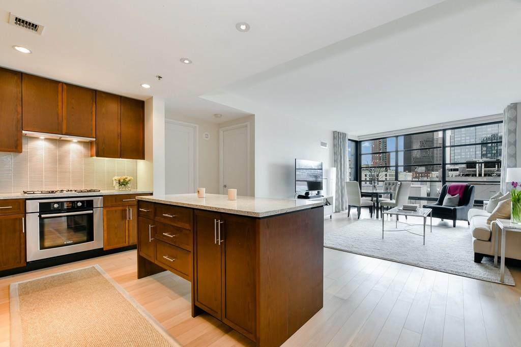 580 Washington Street - Photo 1