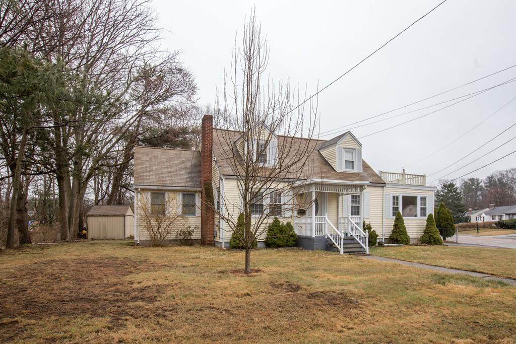 318 S Main St - Photo 1
