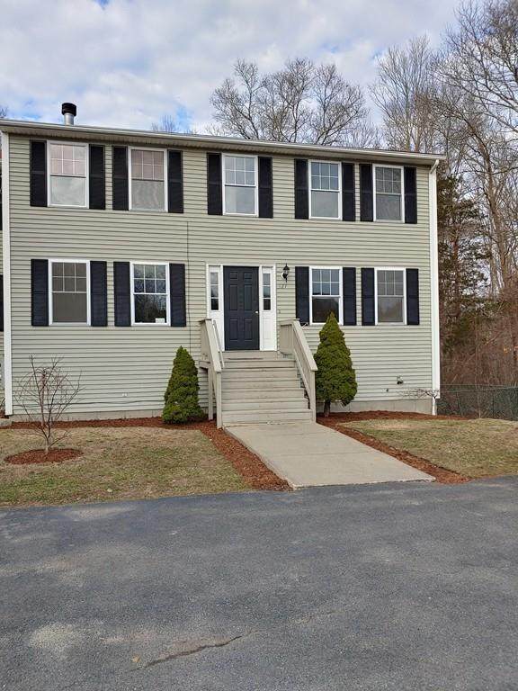 321 Fairview Ave - Photo 1