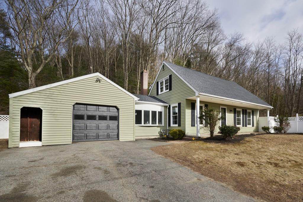 22 Lucas Drive - Photo 1