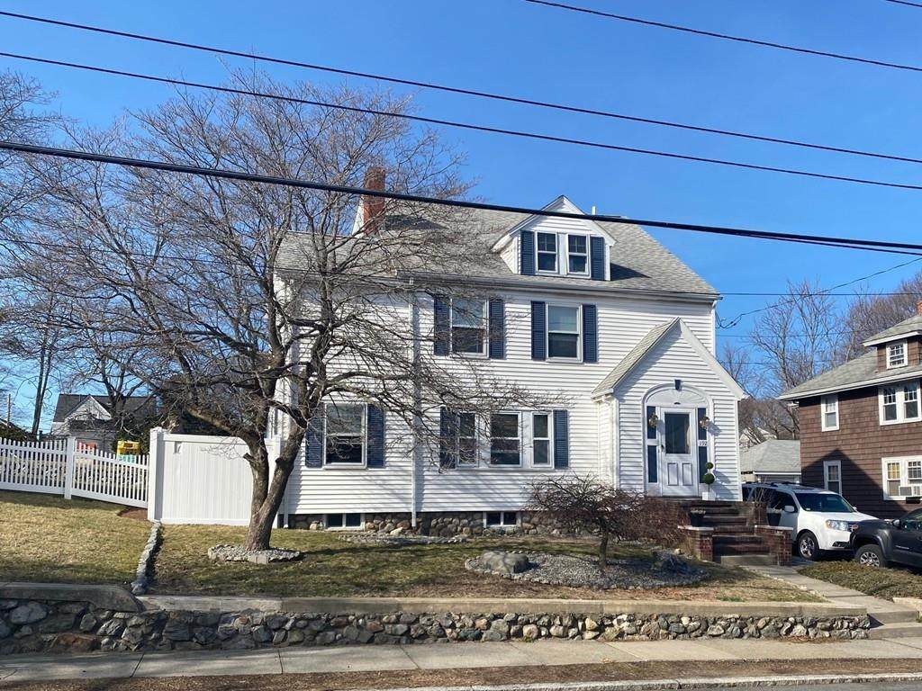 192 Laurel St - Photo 1