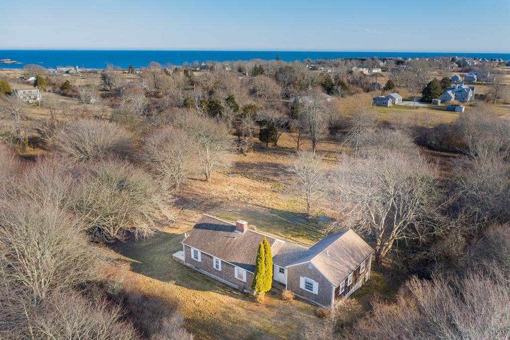 20 Sakonnet Point Road - Photo 1 20 Sakonnet Point Road - Photo 1