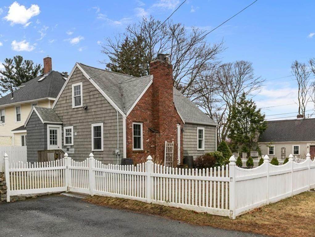 1 Crosby Ave - Photo 1