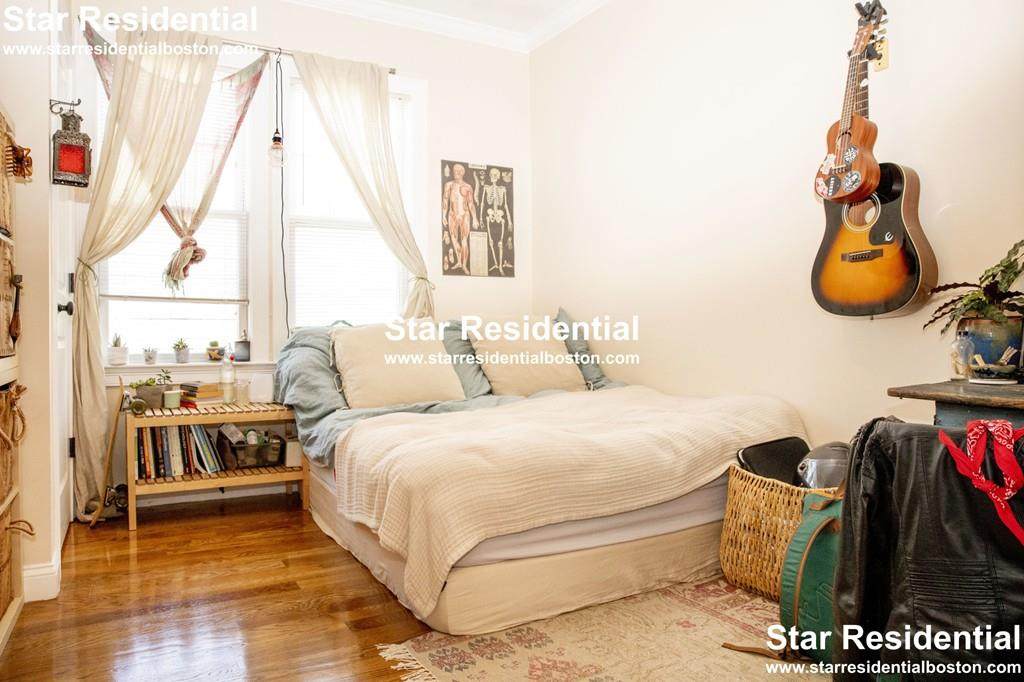 75 Ruthven - Photo 1