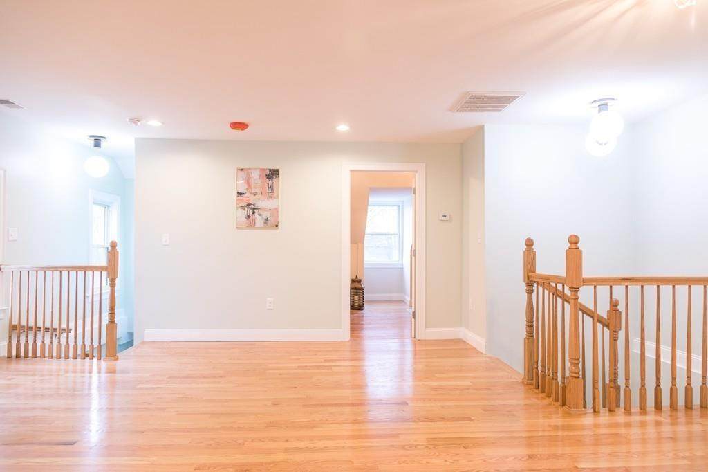 11-1/2 Mason St - Photo 1