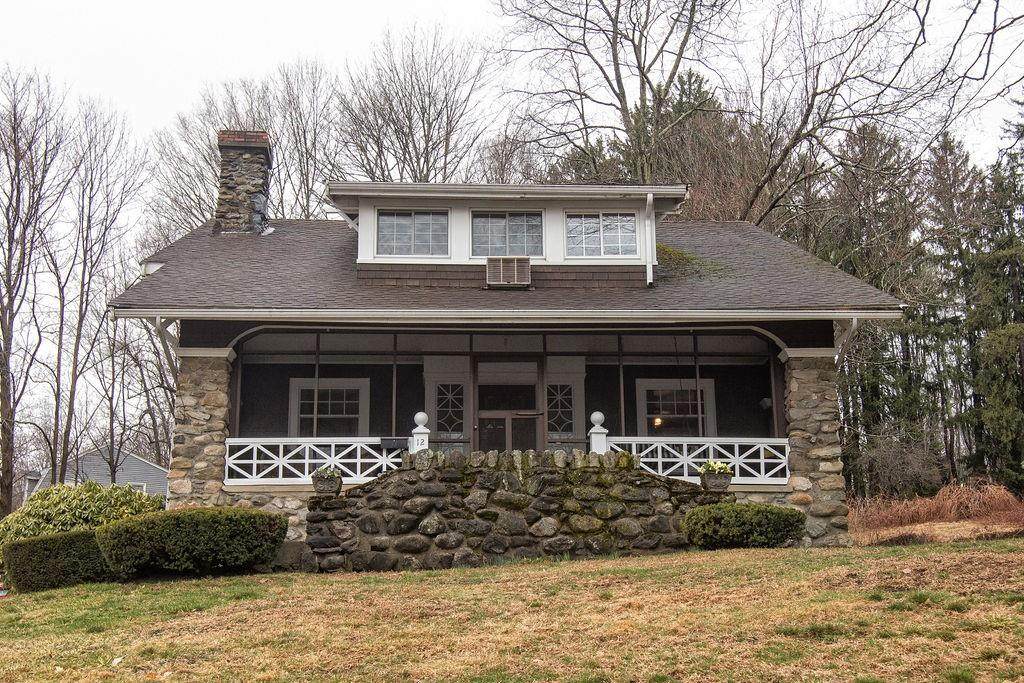12 Newton Rd - Photo 1