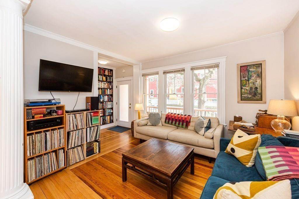 385 Walden St - Photo 1