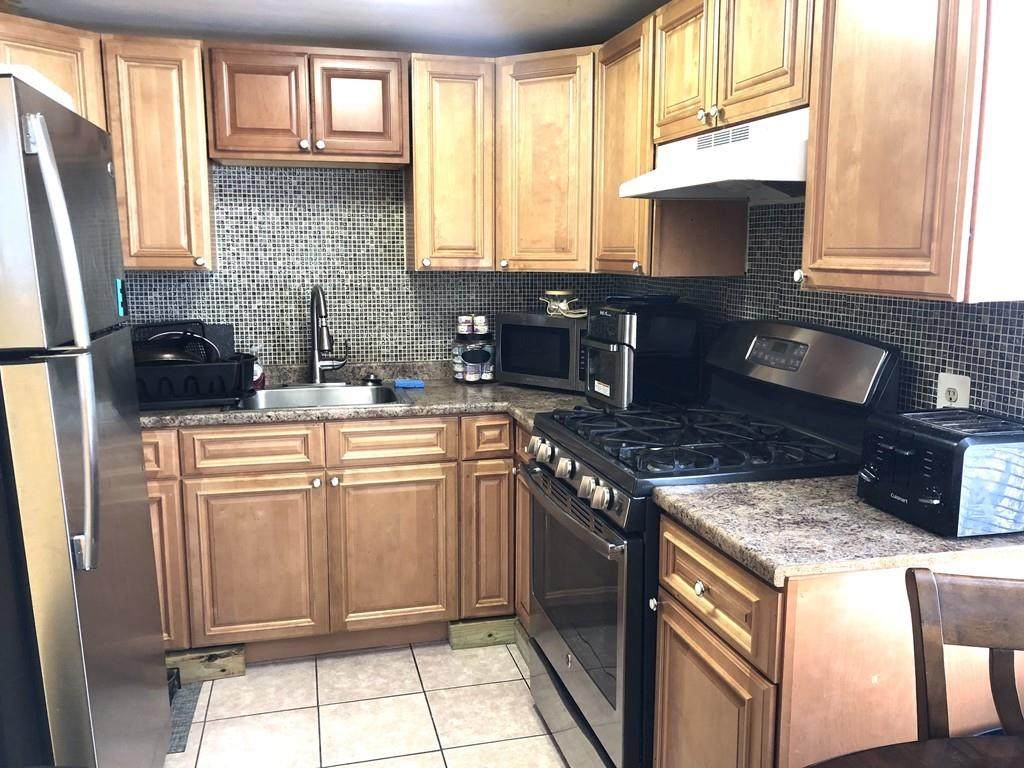 6 Lafayette Ave - Photo 1