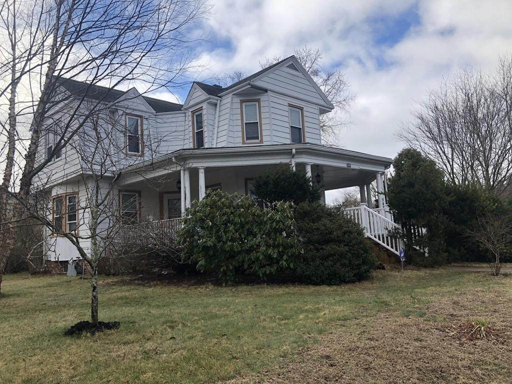 732 Somerset Ave - Photo 1