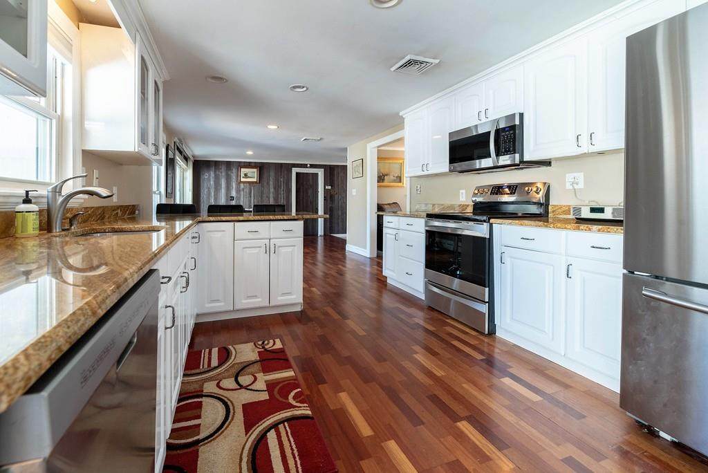 762 Shootflying Hill Rd - Photo 1