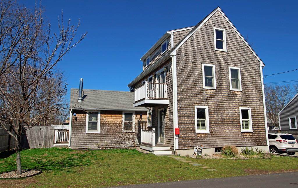 9 E St - Photo 1