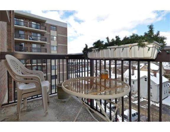 10 Williams St - Photo 1