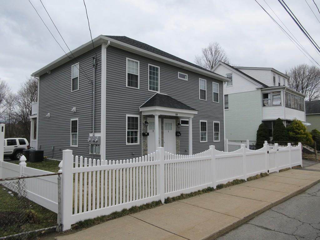 158 Howe St - Photo 1