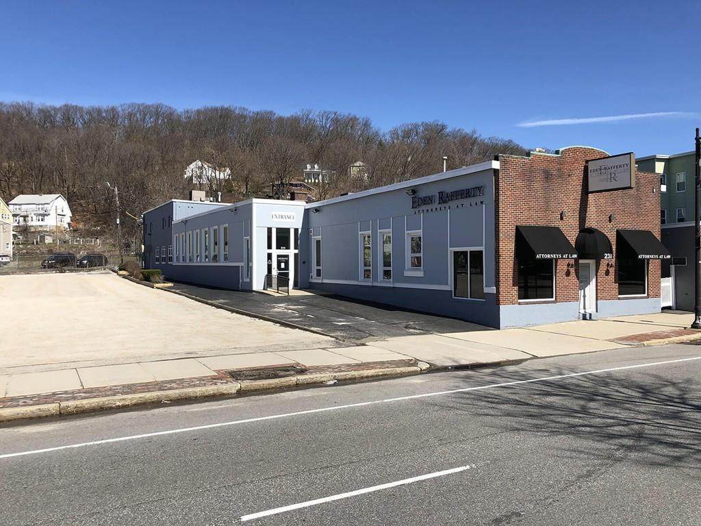 238 Shrewsbury Street - Photo 1