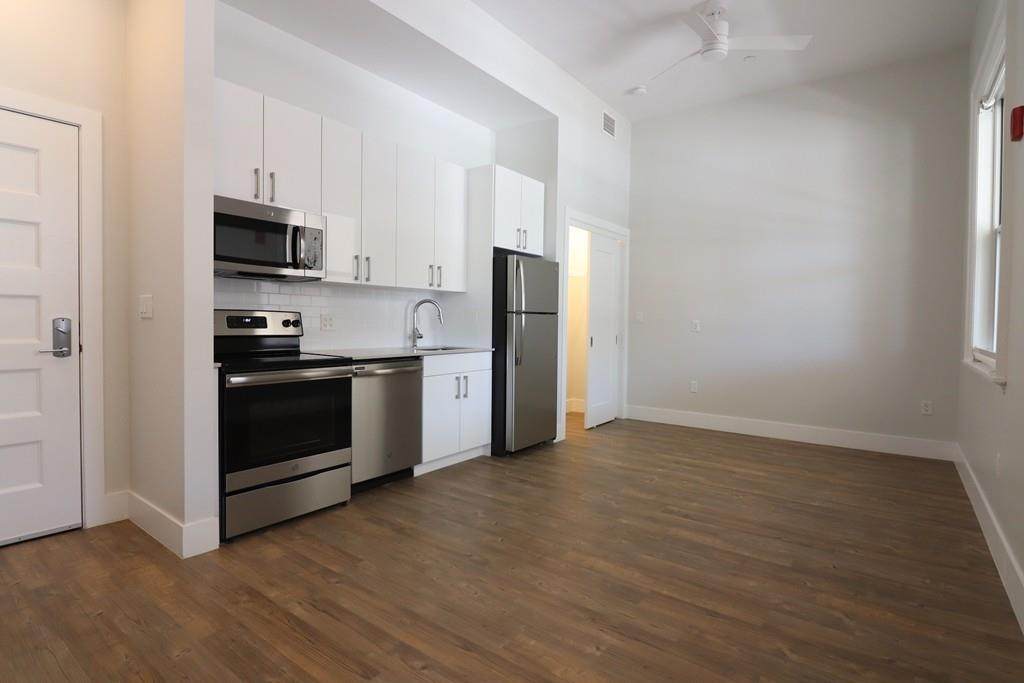 185 Washington St. - Photo 1