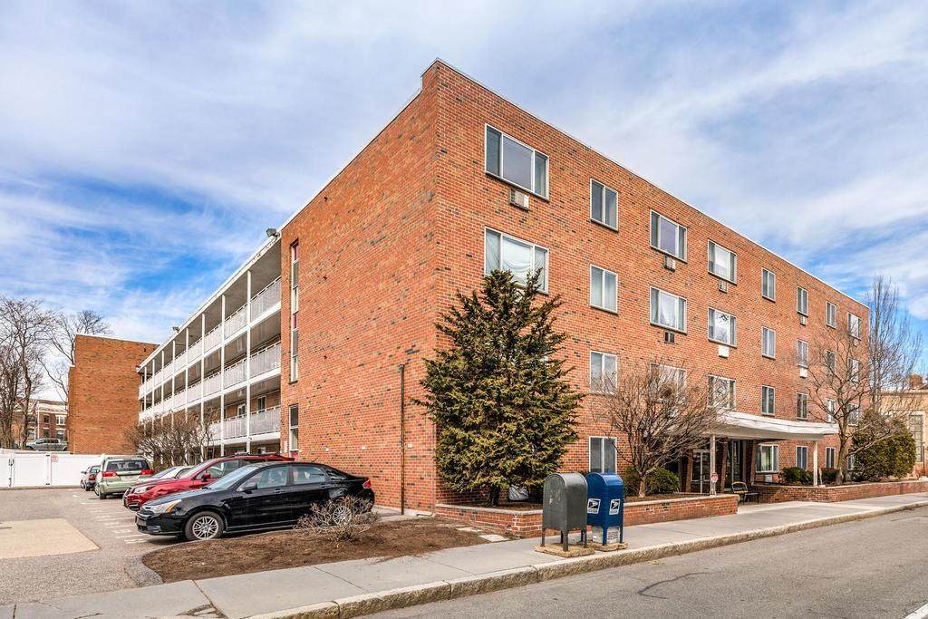 50 Green St - Photo 1