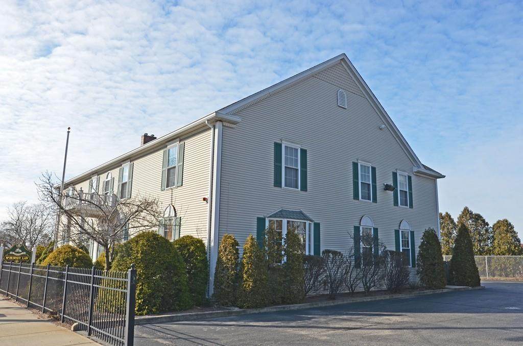 100 Cottage St - Photo 1