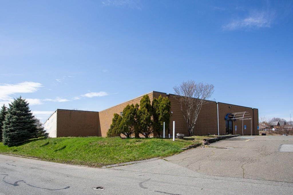 200 Commonwealth Ave - Photo 1