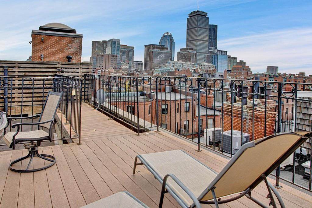 261 Beacon Street - Photo 1