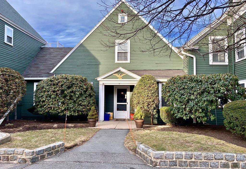 8 Franklin St - Photo 1