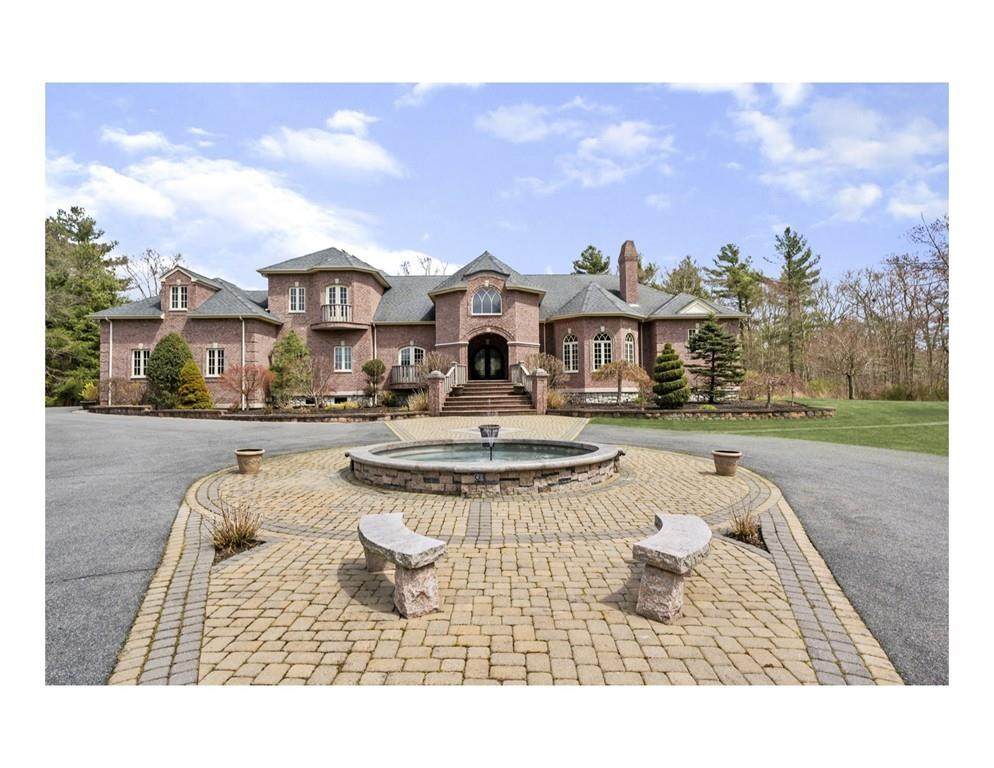 2900 Amaral Way - Photo 1