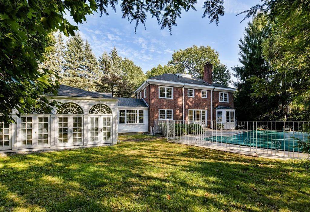 39 Myopia Road - Photo 1
