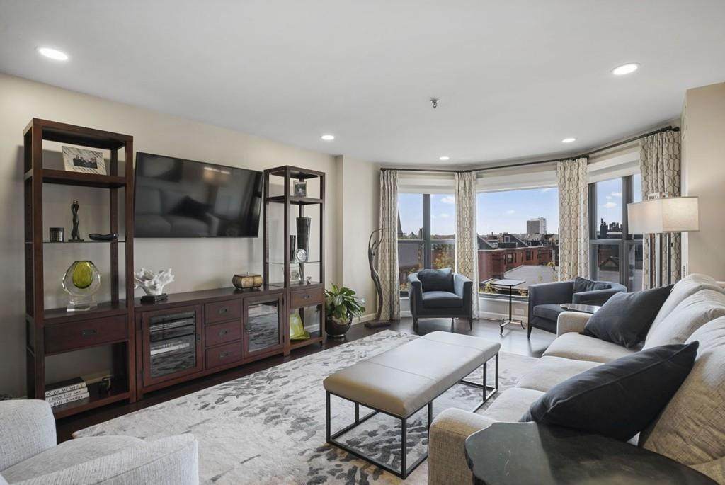16 Harcourt Street - Photo 1