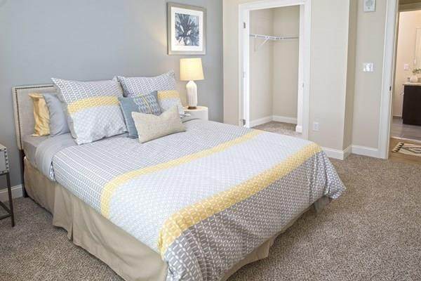 4100 Summit Drive - Photo 1
